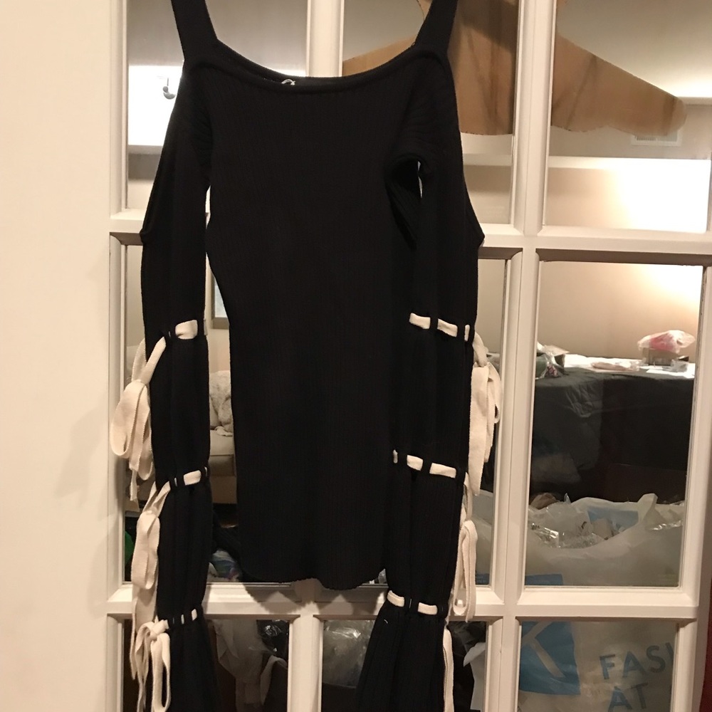 Intermix top